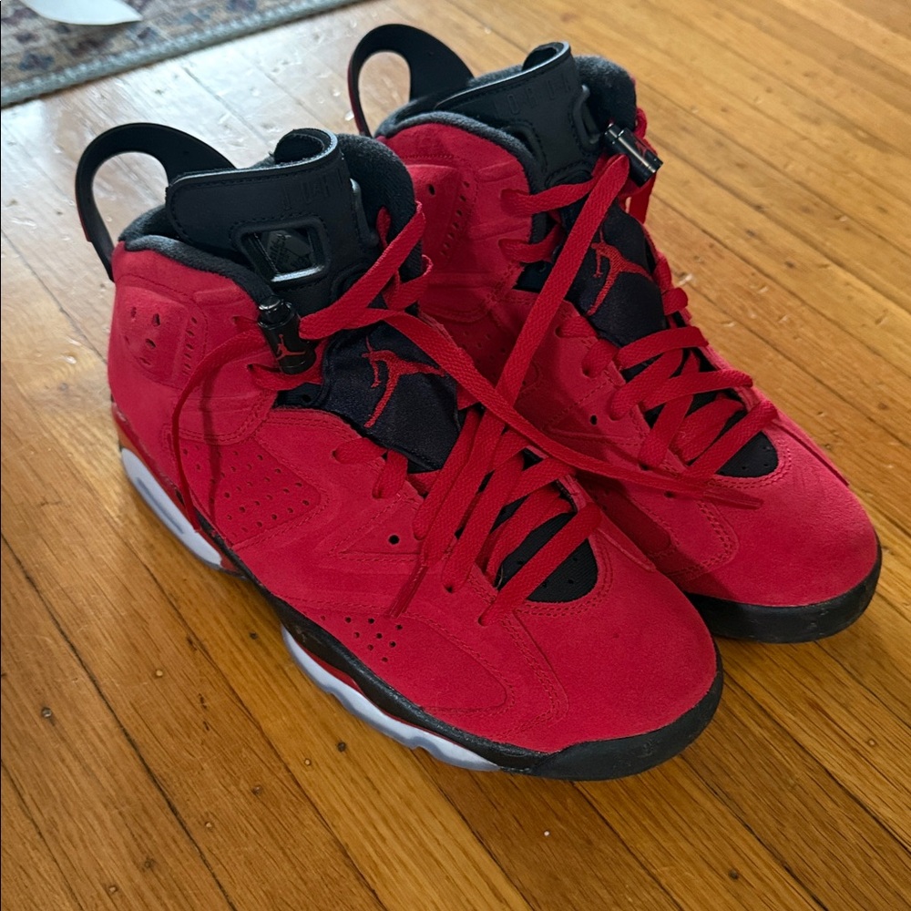 Air Jordan 6 retro men’s size 7.5/womens 9